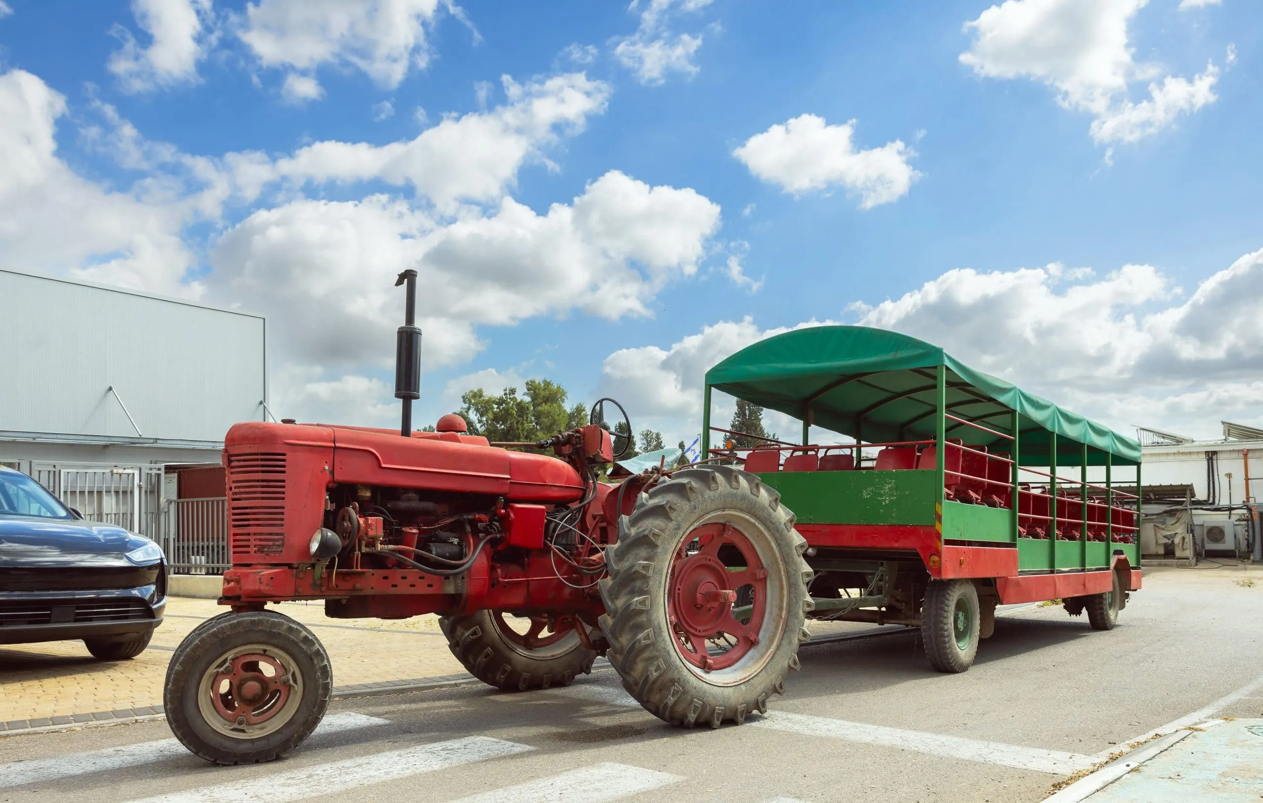 UAE Agriculture Tractor Market Outlook to 2030 UAE-Agriculture-Tractor-Market-scaled