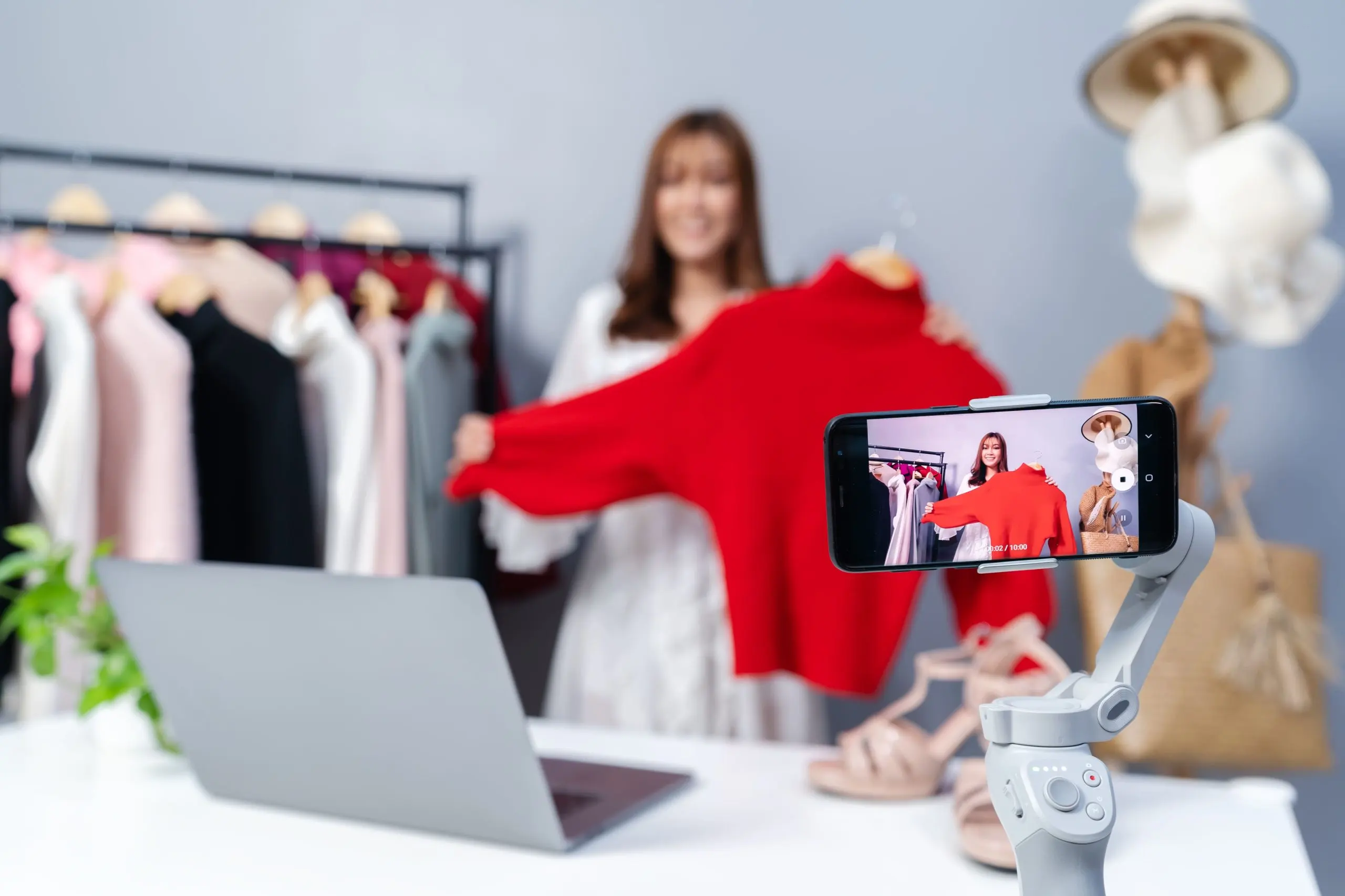 Malaysia Fashion E-Commerce Market Outlook to 2030 Malaysia-Fashion-E-Commerce-Market-scaled