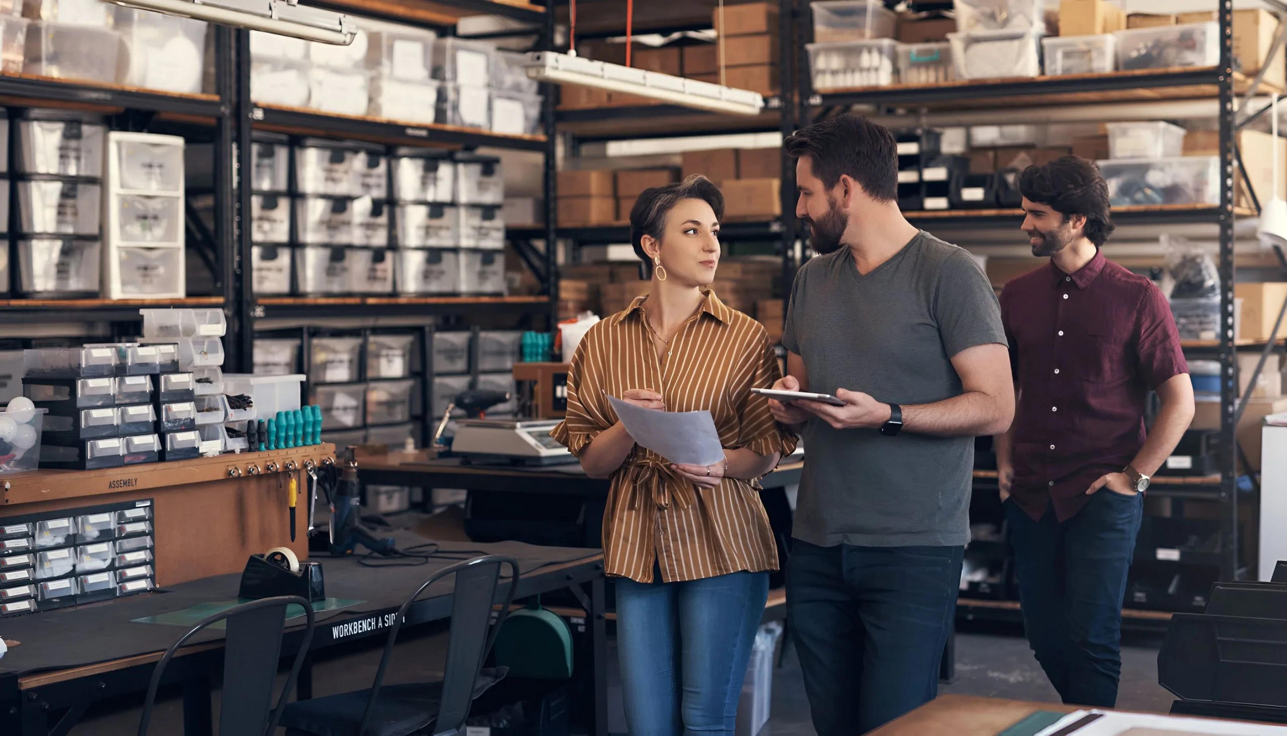Benchmarking Compensation Structures Across E-Commerce and Omni-Channel Retail Workforces ecommerce-compensation-benchmarking-scaled
