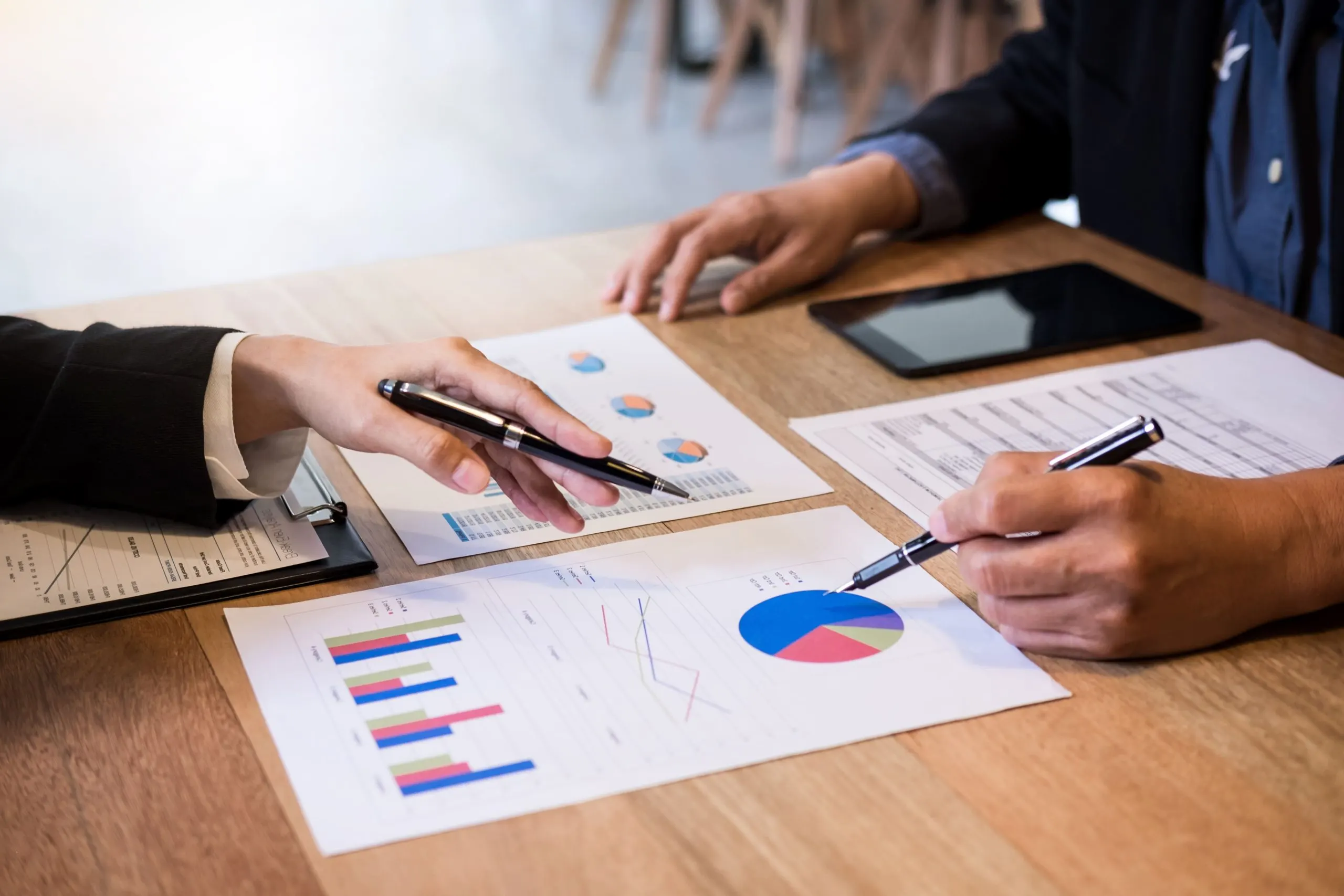 Embedding Procurement Risk Mitigation into Strategic Sourcing and Supplier Governance Frameworks procurement-risk-mitigation-scaled